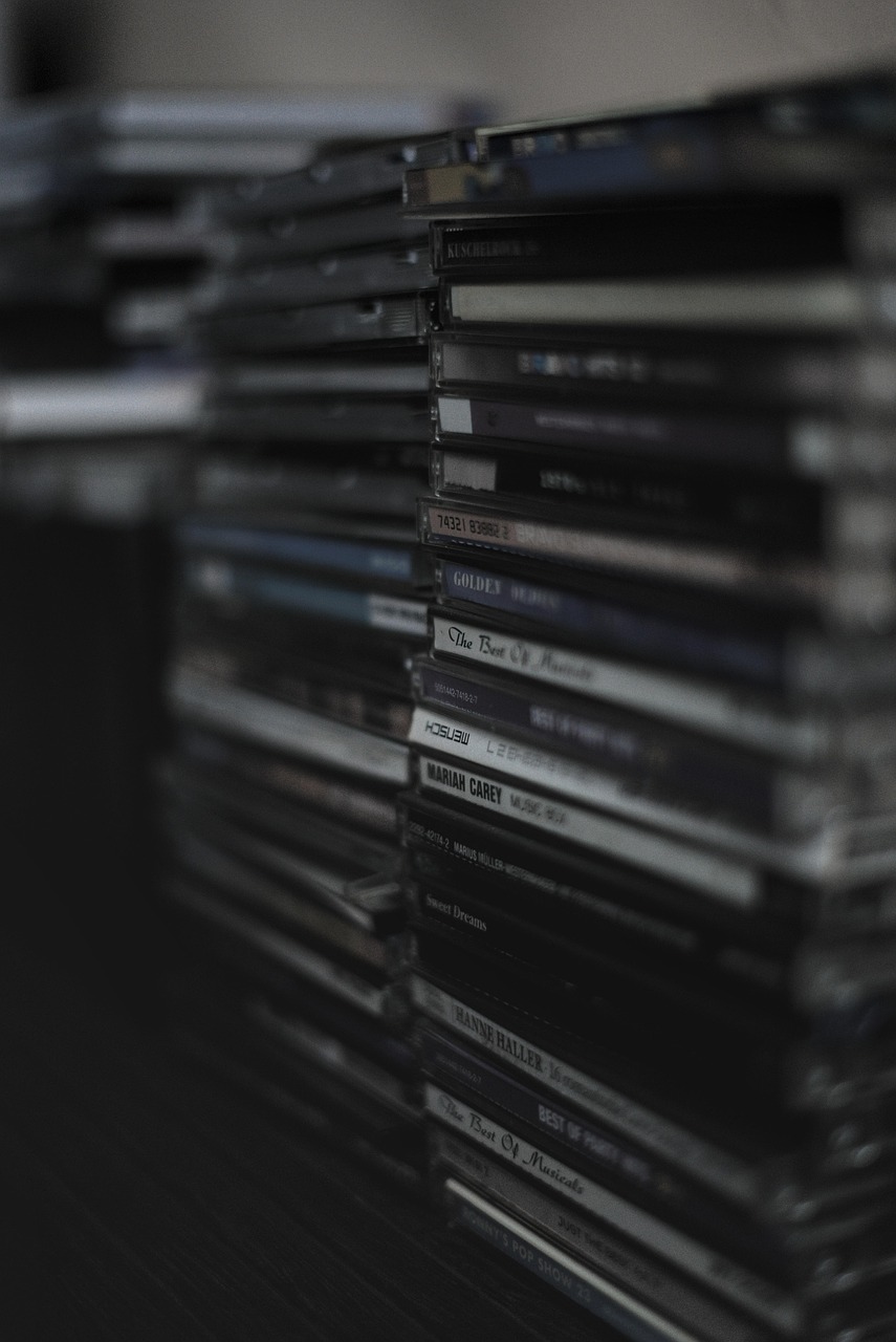 cds, media, tv, watch tv, music, audio, sound, song, cds, cds, cds, cds, cds